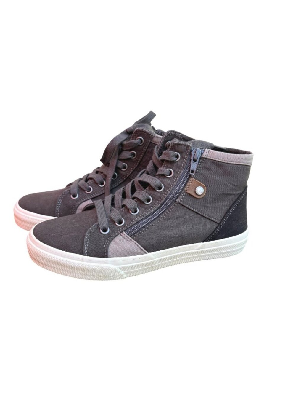 Taos Top Sole High Top Sneaker Size 6 Zip Lace NWOB Women's Gray